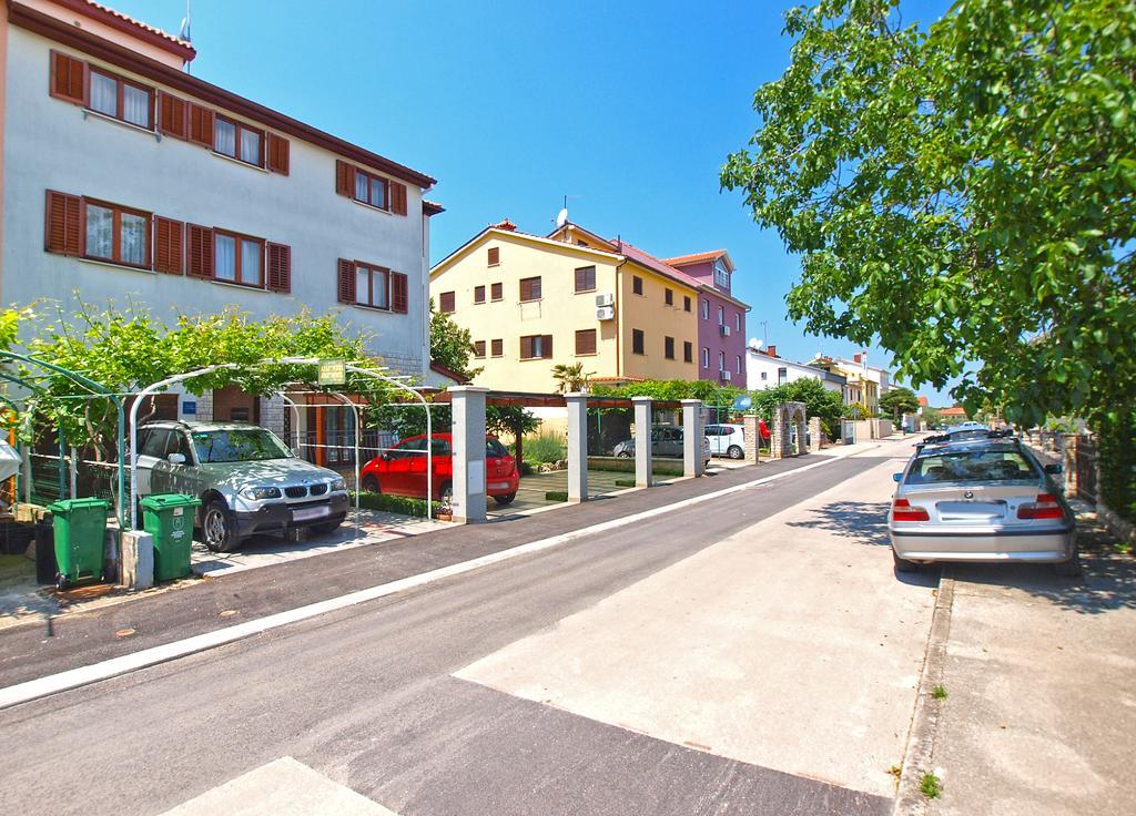 Apartments Mira 1293 Fažana Exterior foto