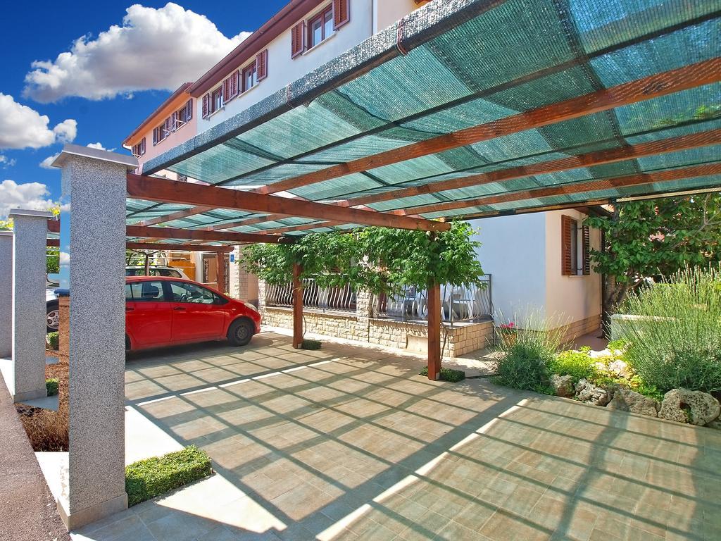 Apartments Mira 1293 Fažana Exterior foto